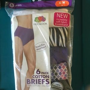 Briefs. Never opened.
